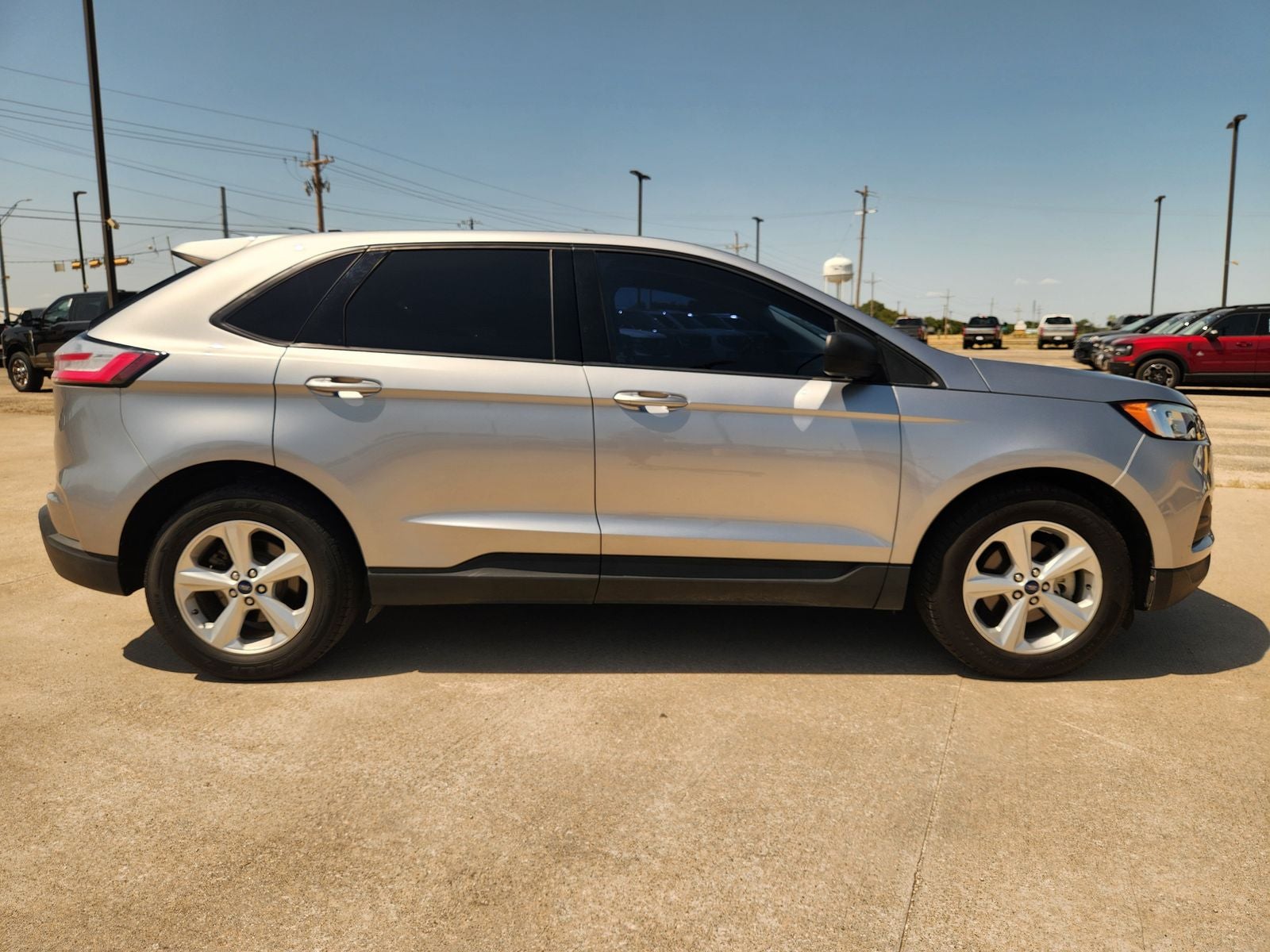 2020 Ford Edge SE