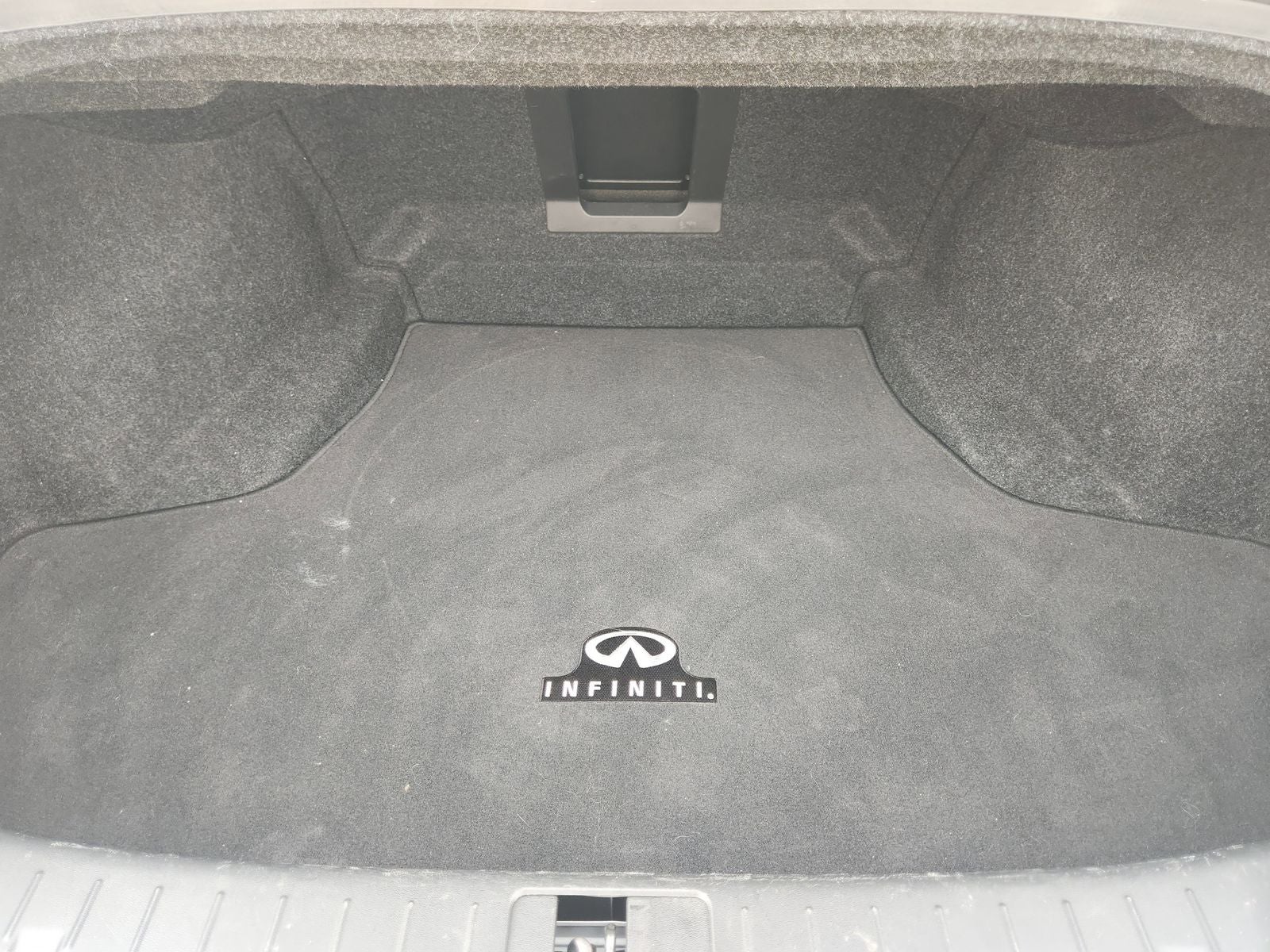 2018 INFINITI Q70L 3.7