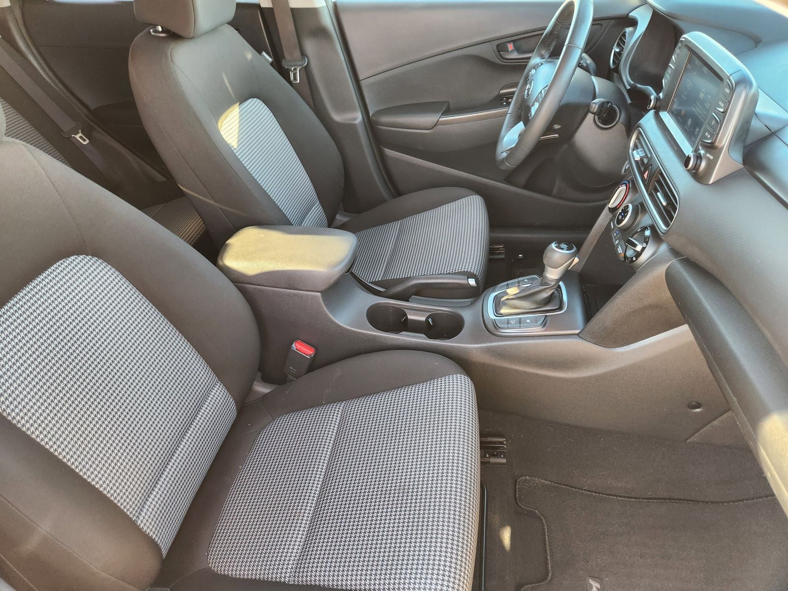 2020 Hyundai Kona SEL Plus