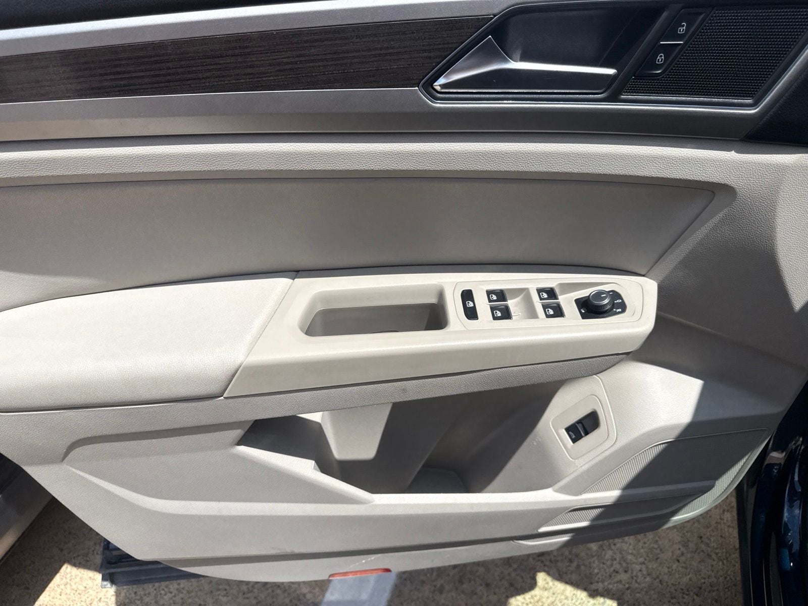 2018 Volkswagen Atlas 3.6L V6 SE w/Technology