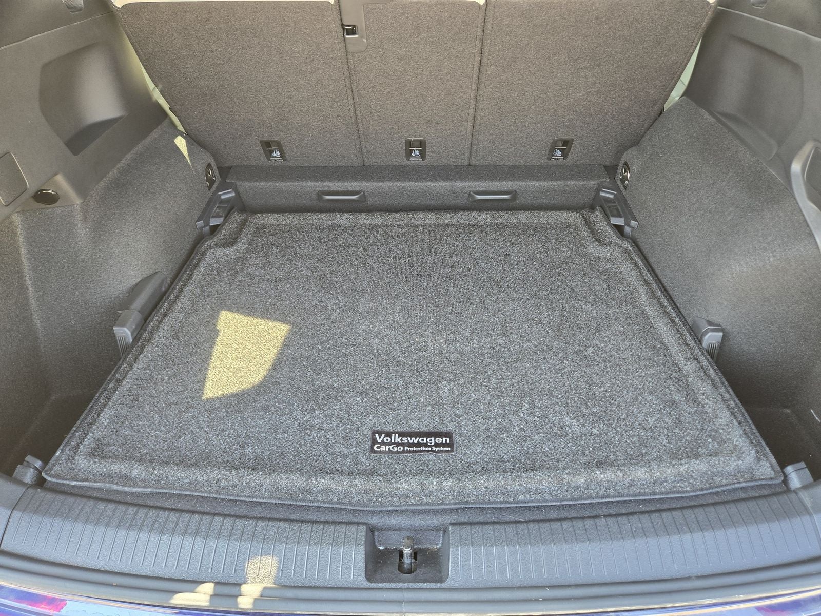 2024 Volkswagen Tiguan 2.0T SEL R-Line