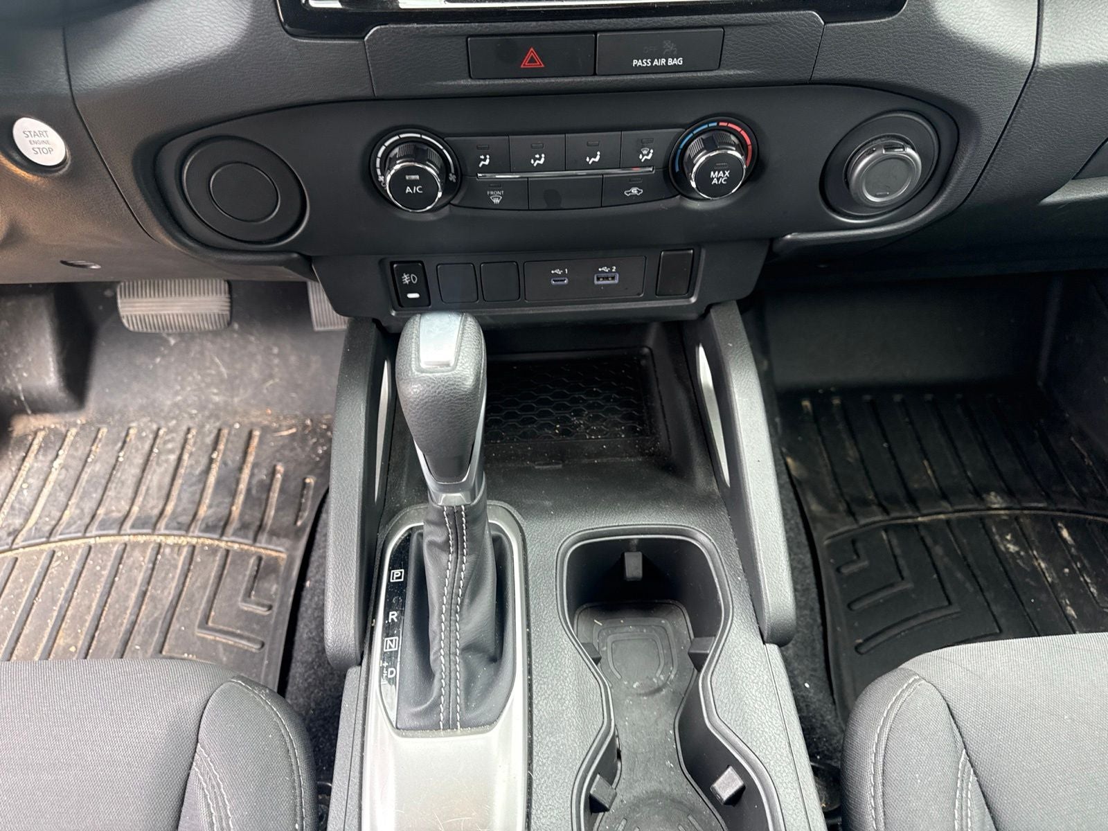 2022 Nissan Frontier SV