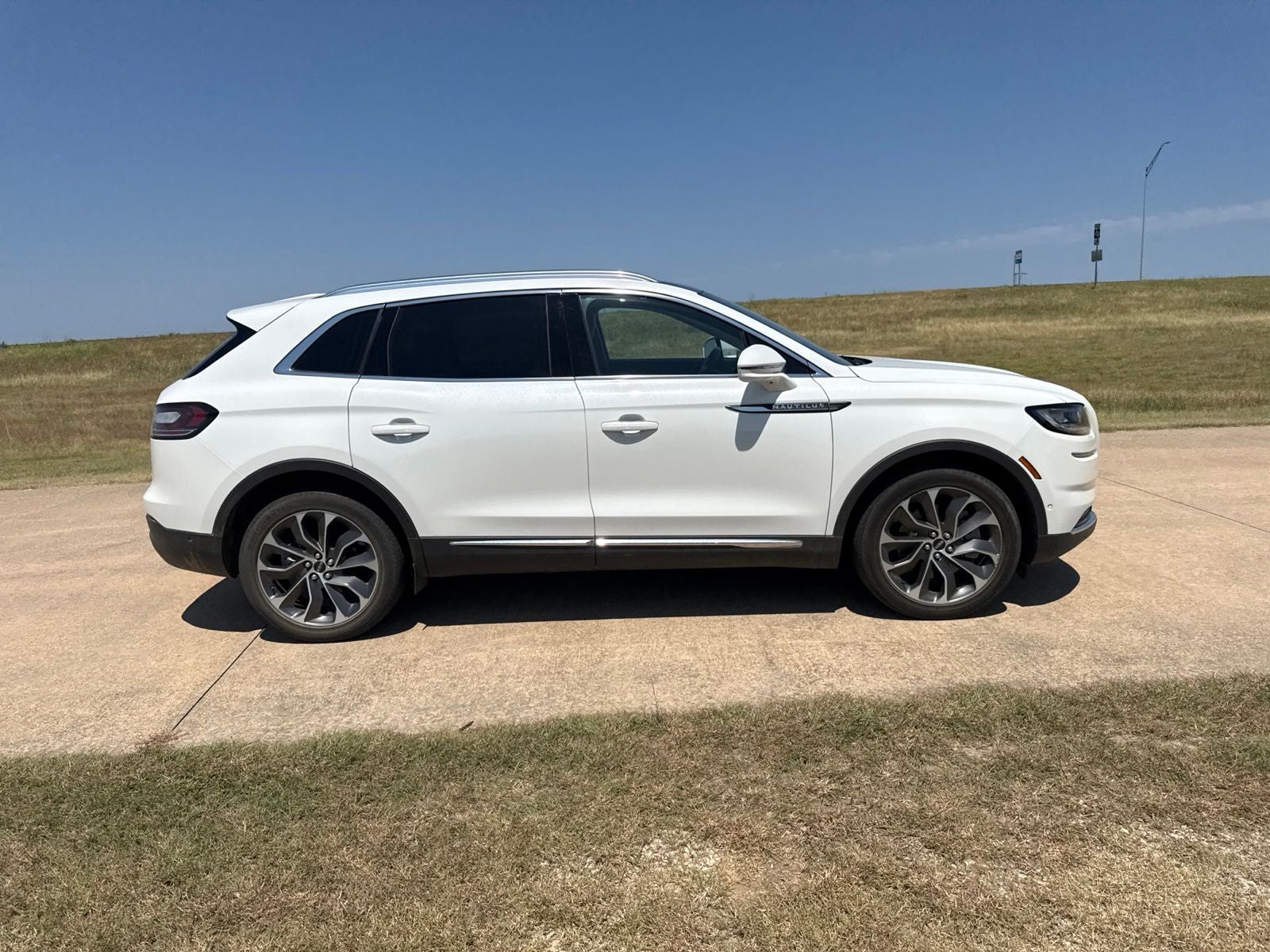 2021 Lincoln Nautilus Reserve