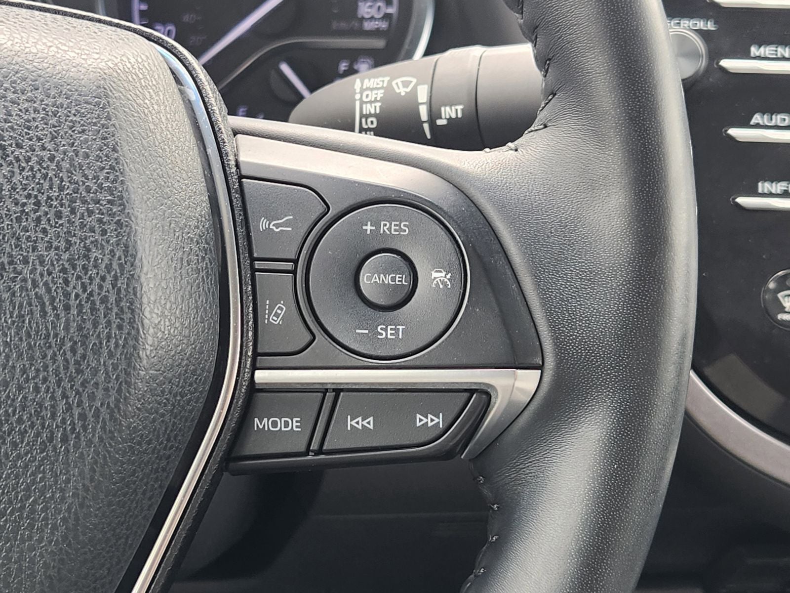 2018 Toyota Camry Hybrid XLE