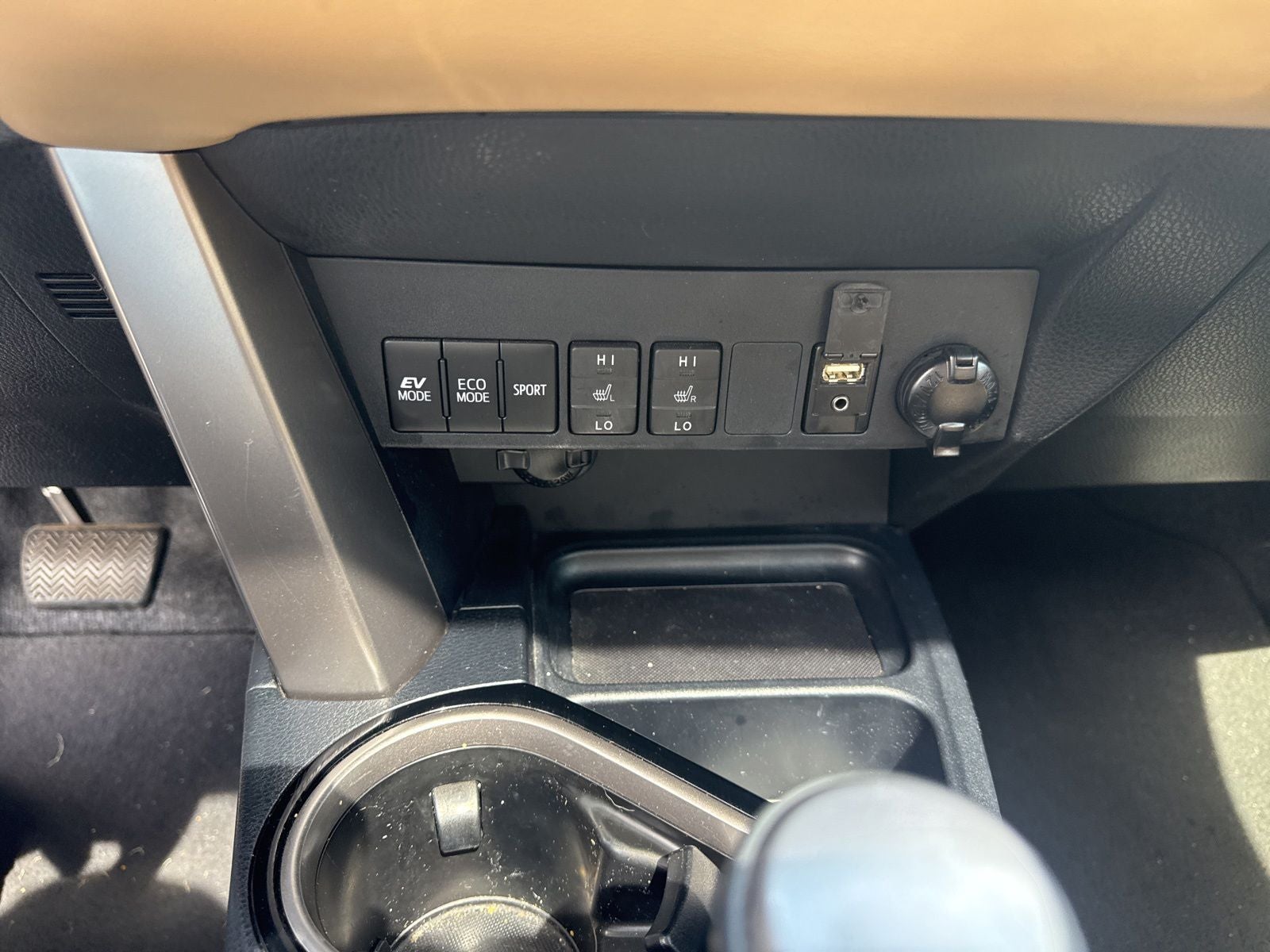 2017 Toyota RAV4 Hybrid Limited