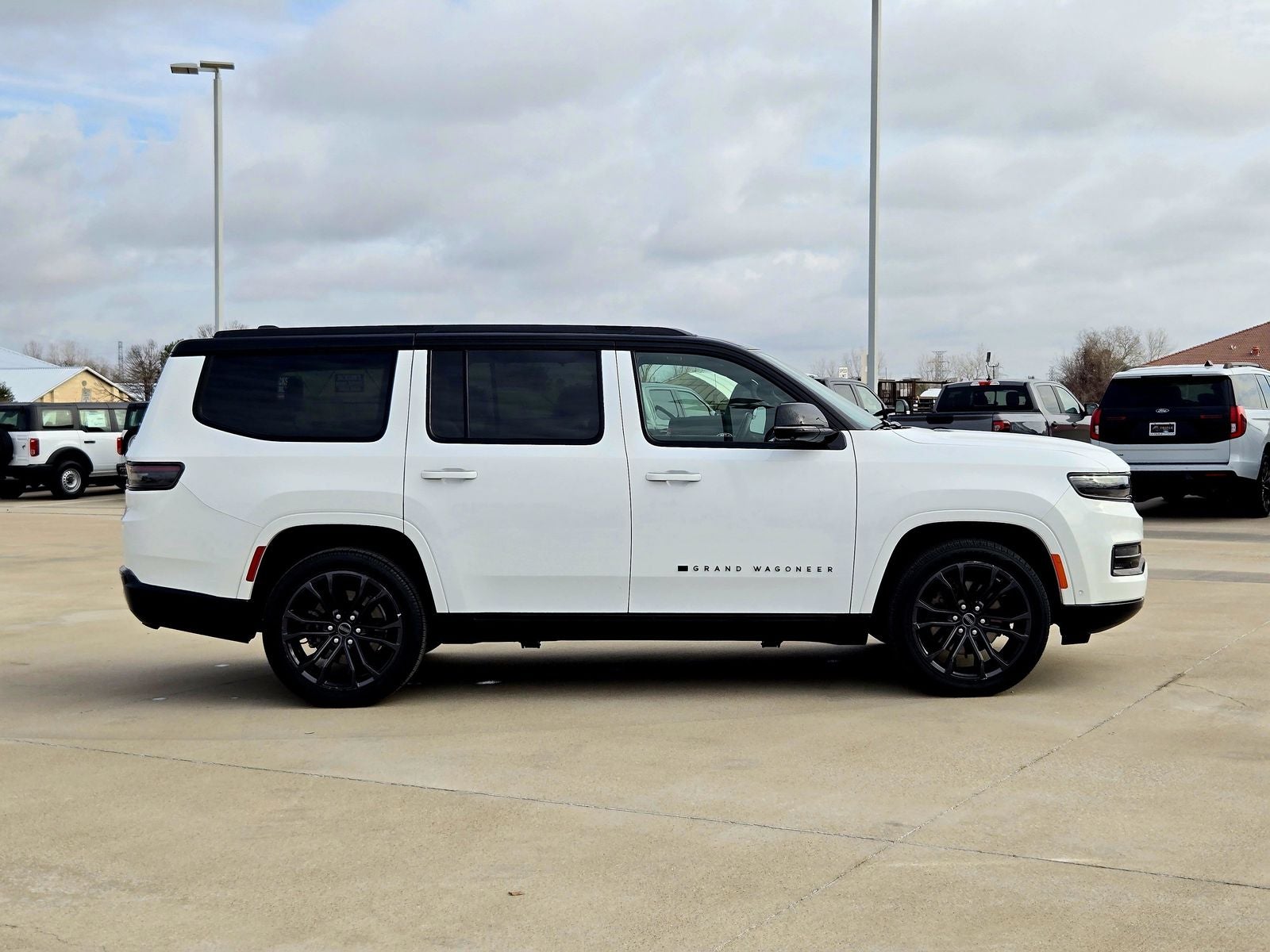 2024 Jeep Grand Wagoneer Series II