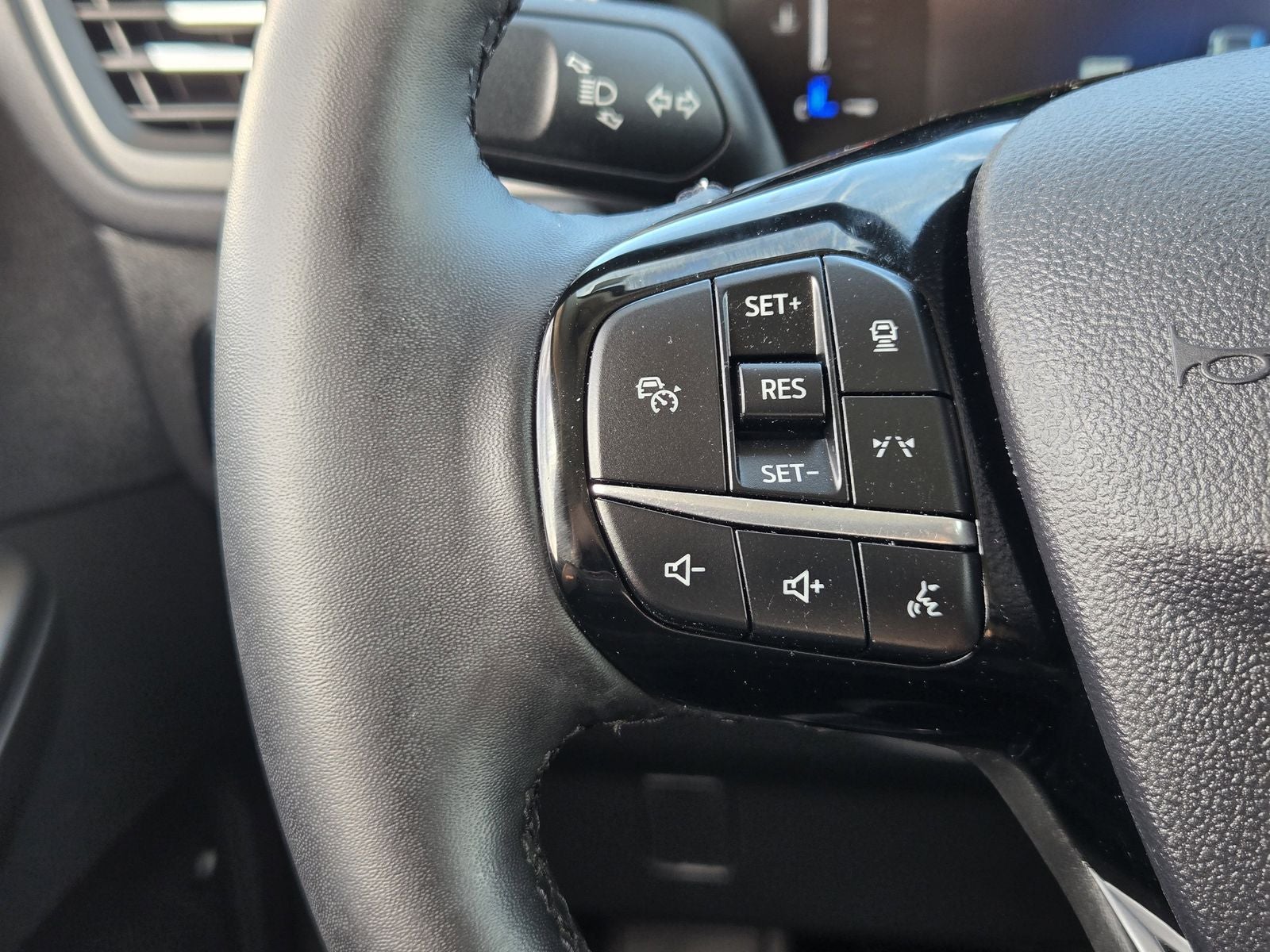 2023 Ford Escape Plug-In Hybrid Base