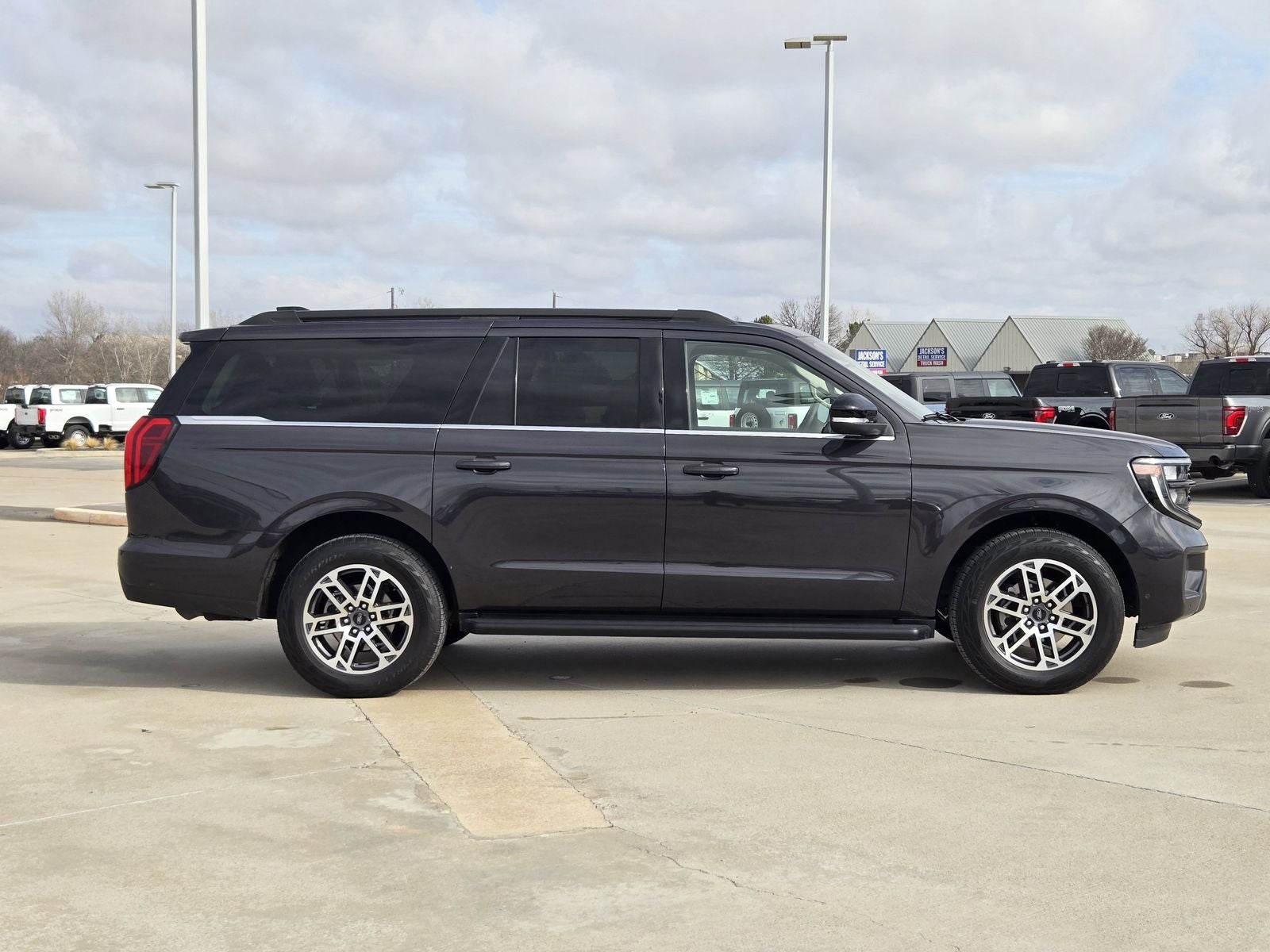 2025 Ford Expedition Max Active