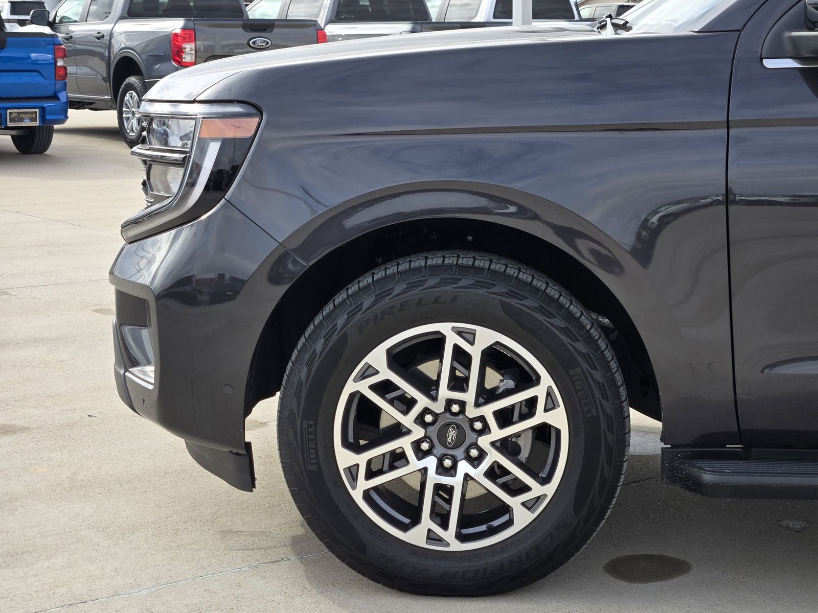 2025 Ford Expedition Max Active