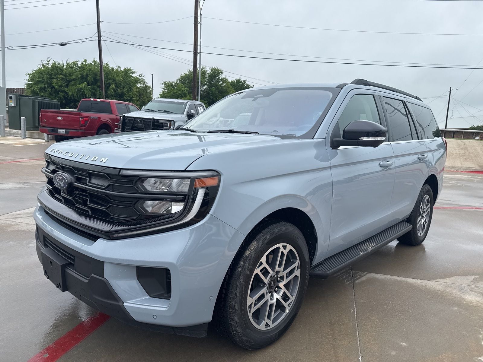 2025 Ford Expedition Active