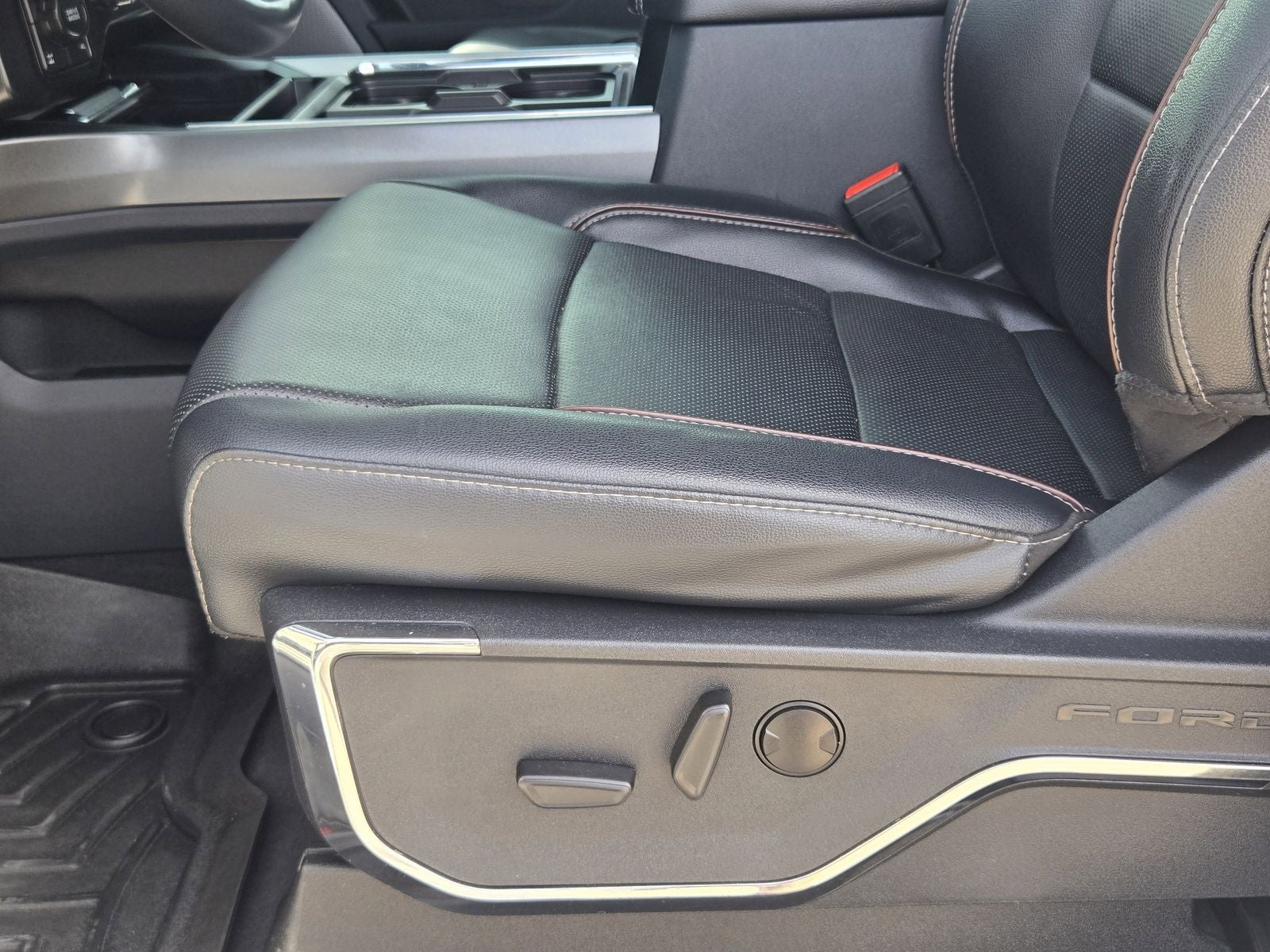 2023 Ford F-250SD Lariat