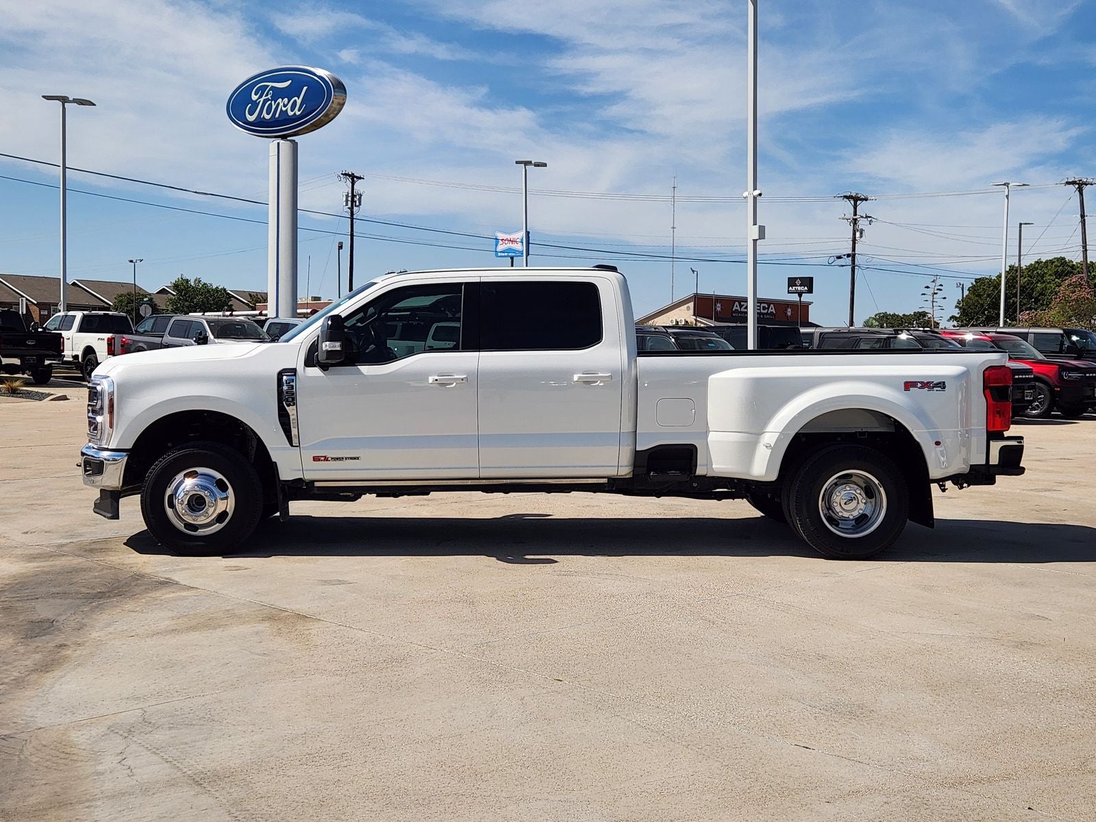 2025 Ford F-350SD Lariat DRW