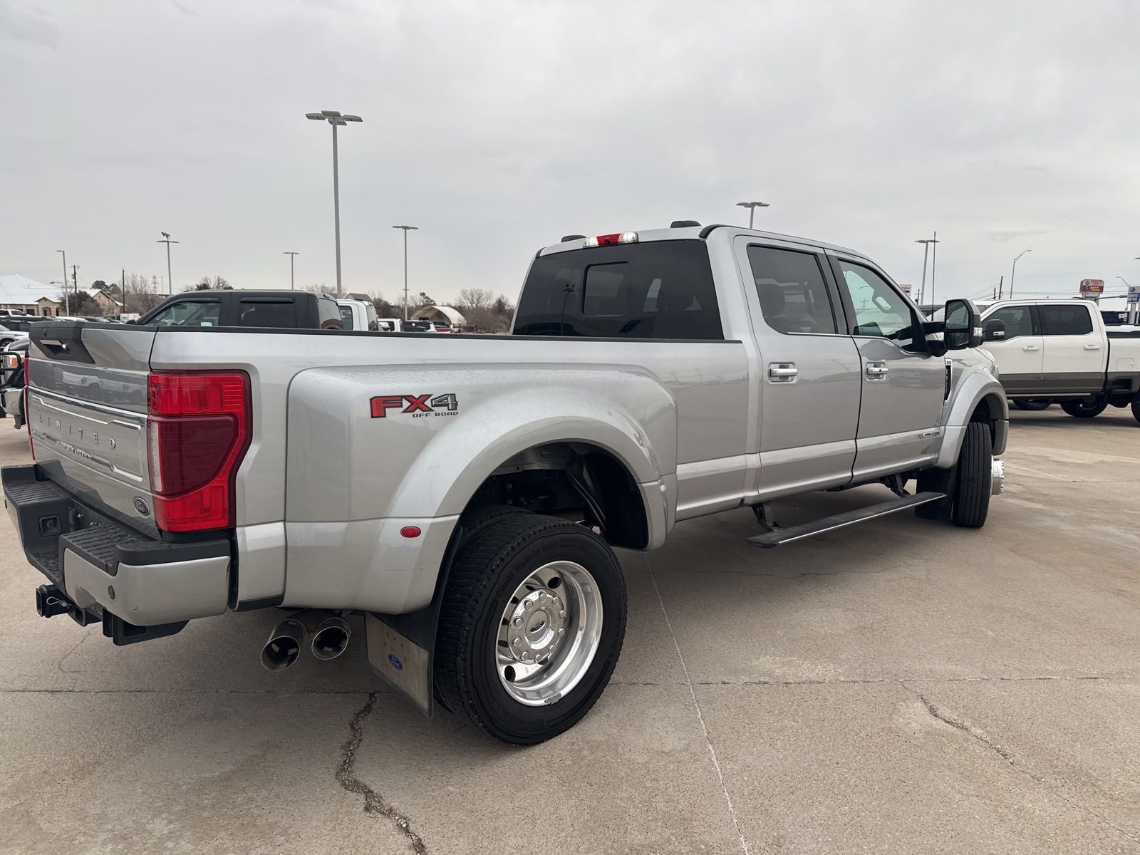 2022 Ford F-450SD Limited DRW