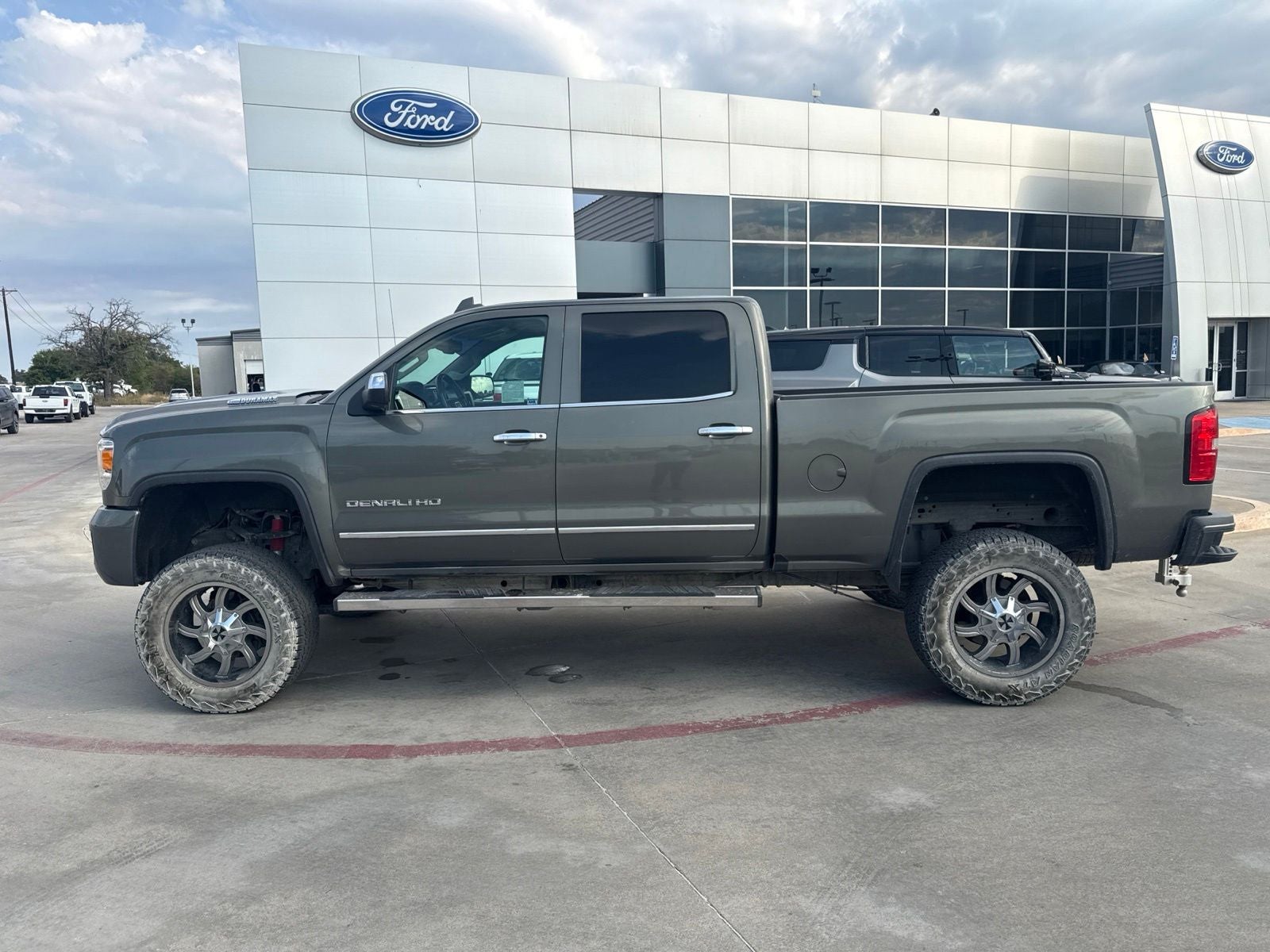 2017 GMC Sierra 2500HD Denali