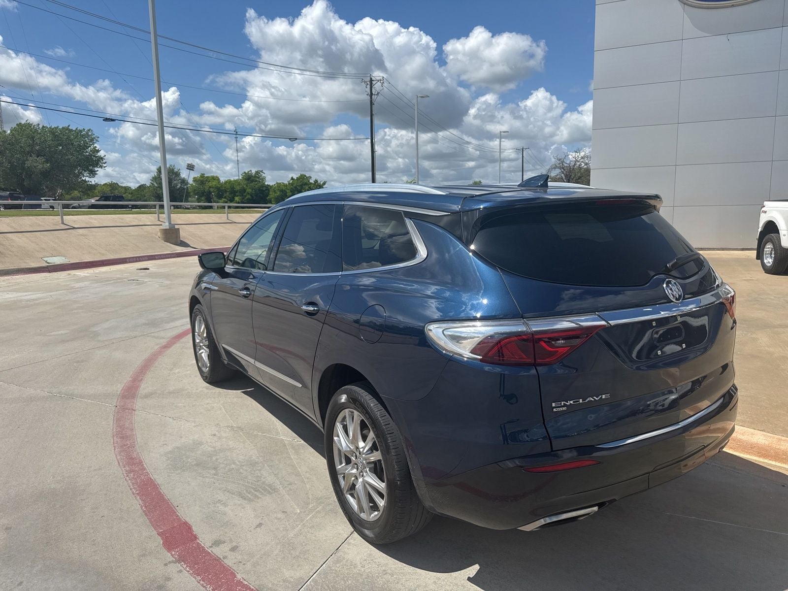 2023 Buick Enclave Essence