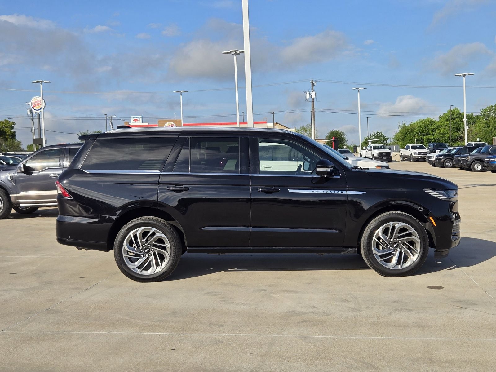 2025 Lincoln Navigator Reserve
