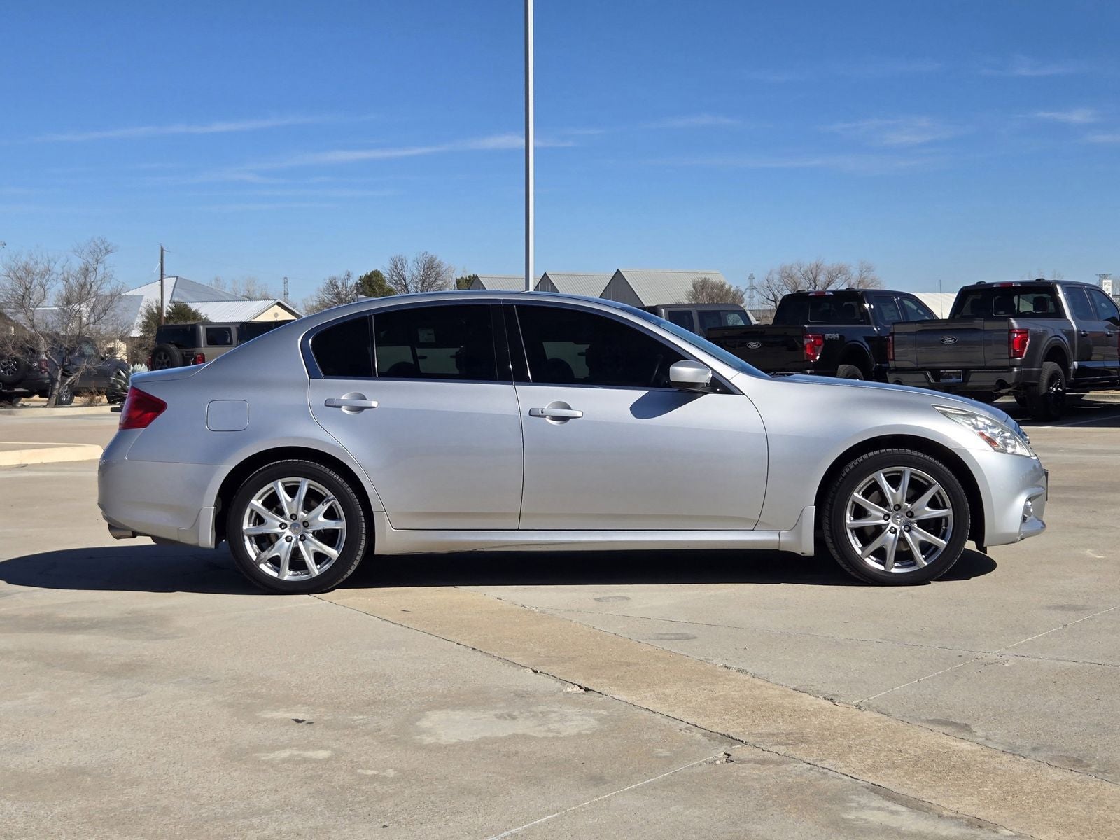 2012 INFINITI G37 X