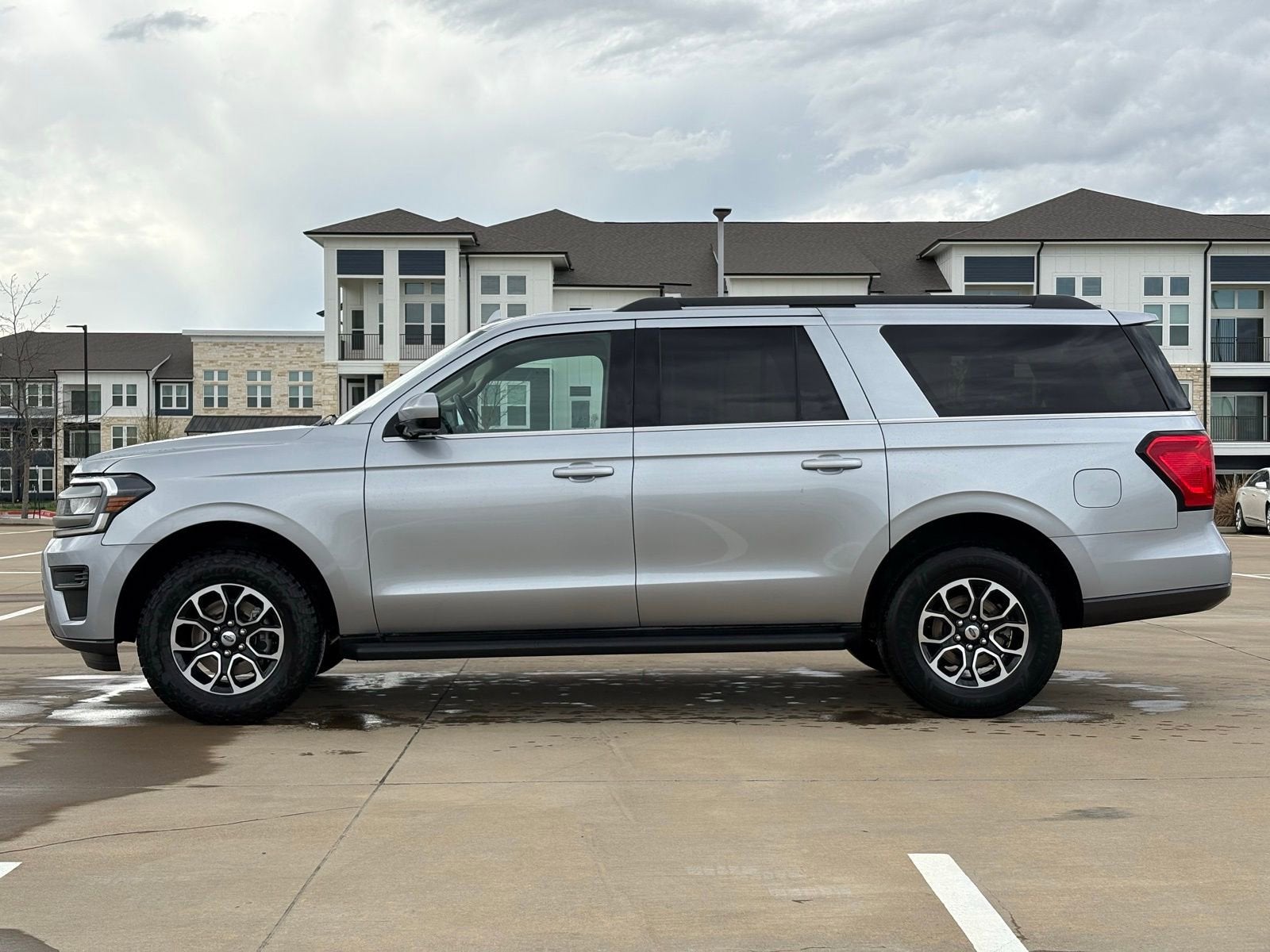 2024 Ford Expedition Max XLT
