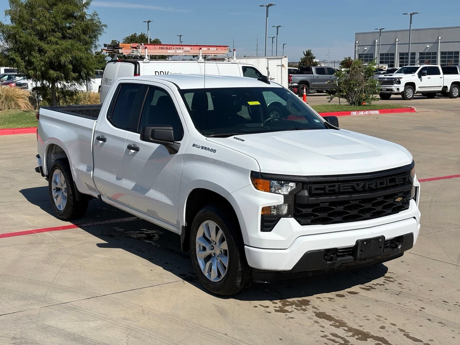 2025 Chevrolet Silverado 1500 Custom