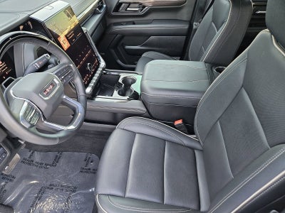 2025 GMC Yukon Elevation