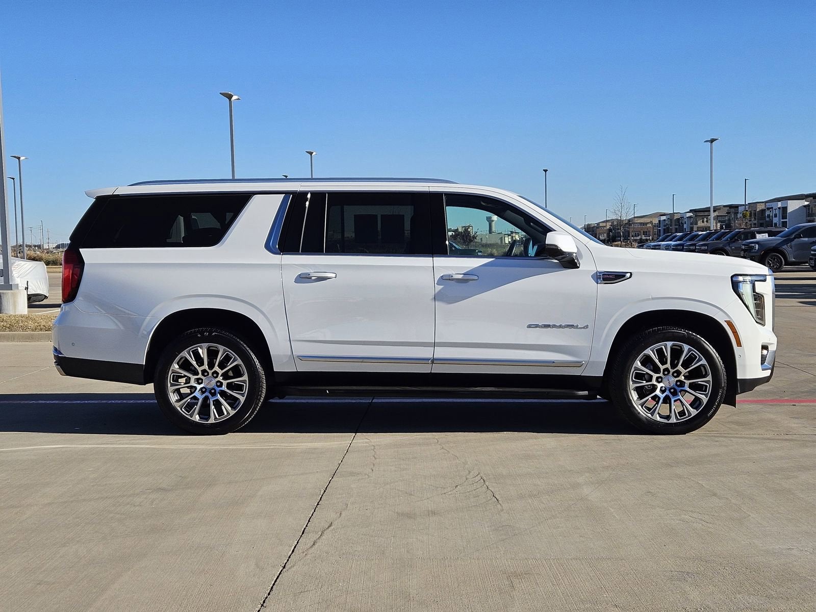 2025 GMC Yukon XL Denali