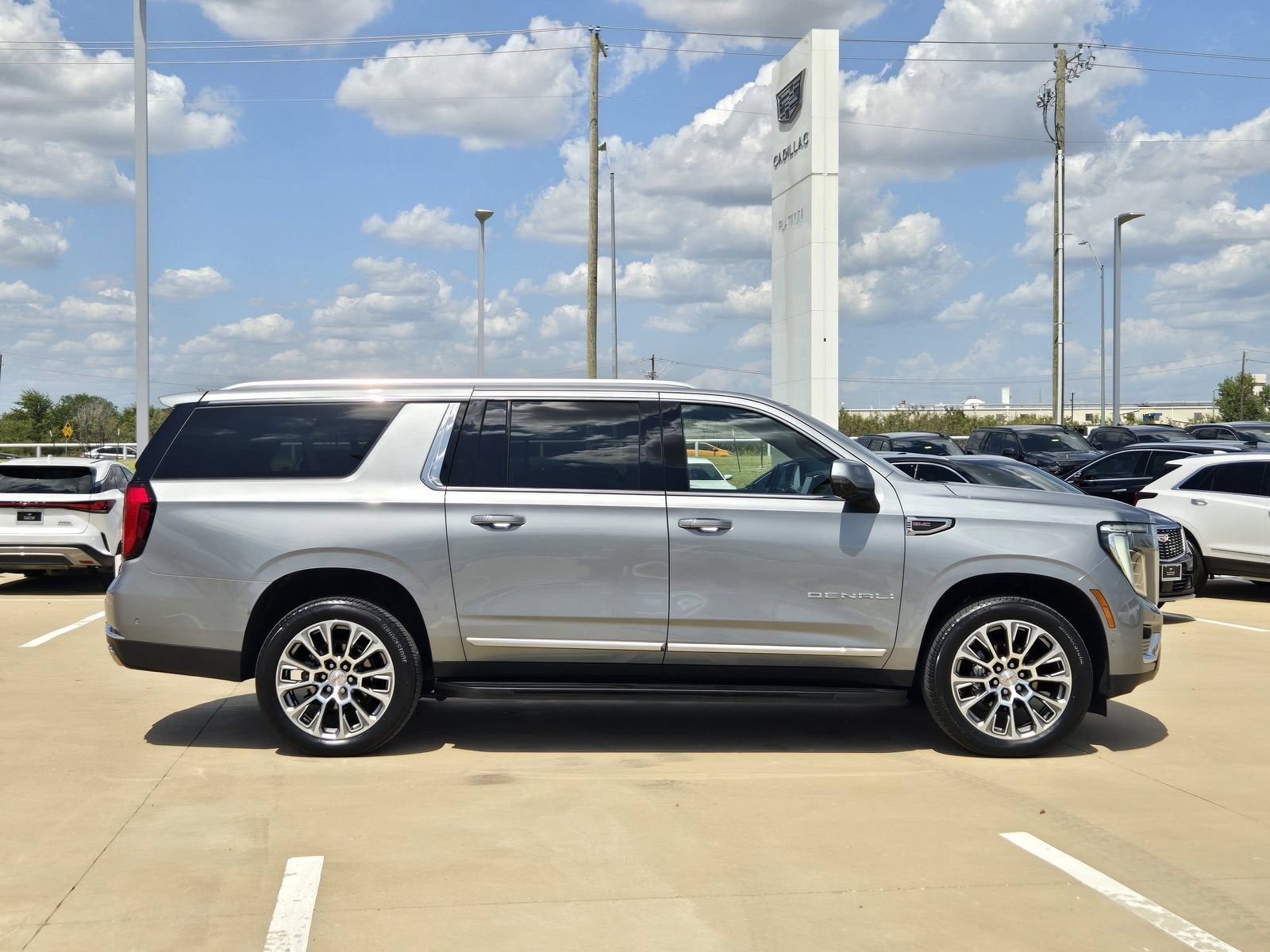 2025 GMC Yukon XL Denali