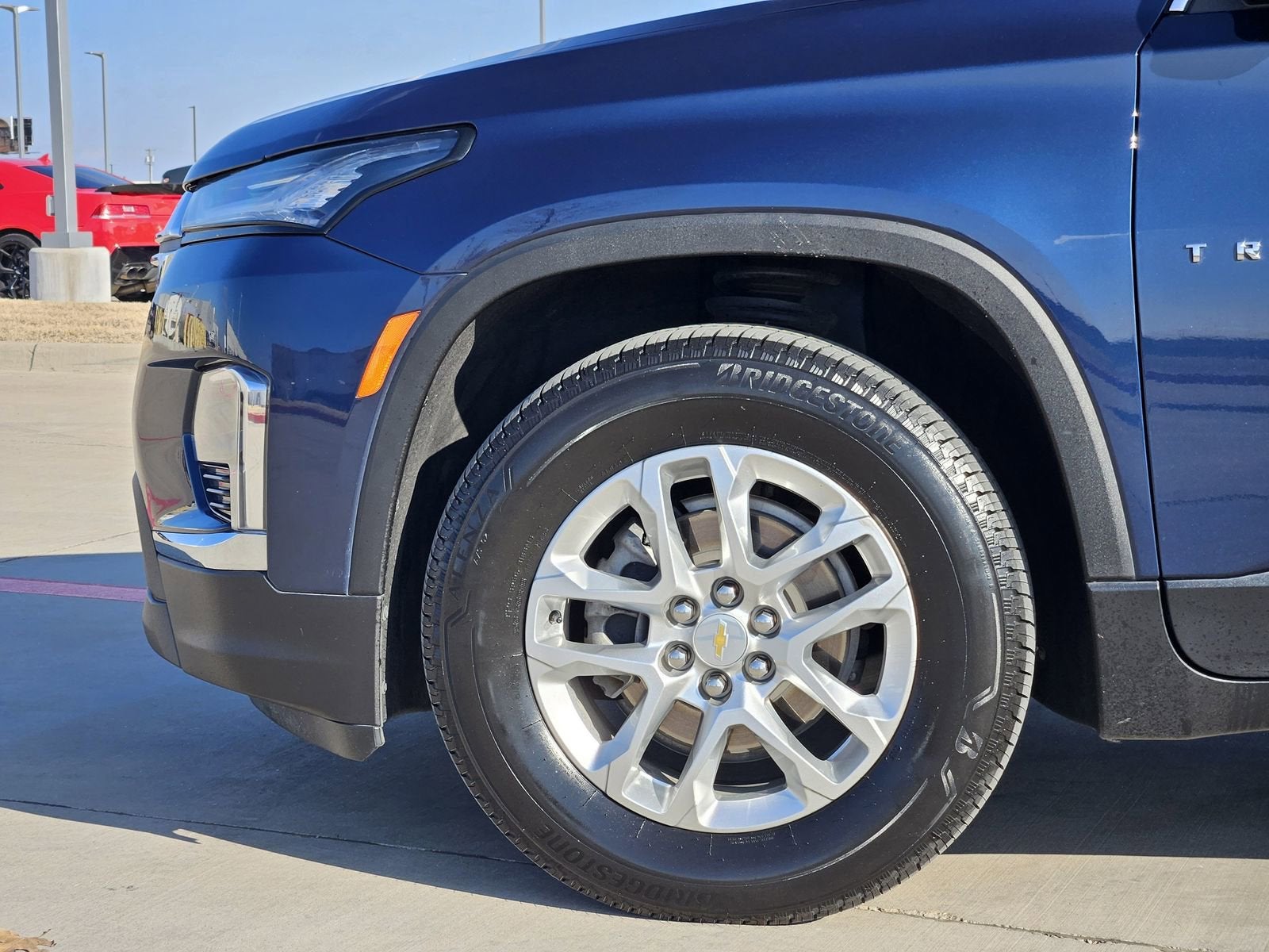 2023 Chevrolet Traverse LS