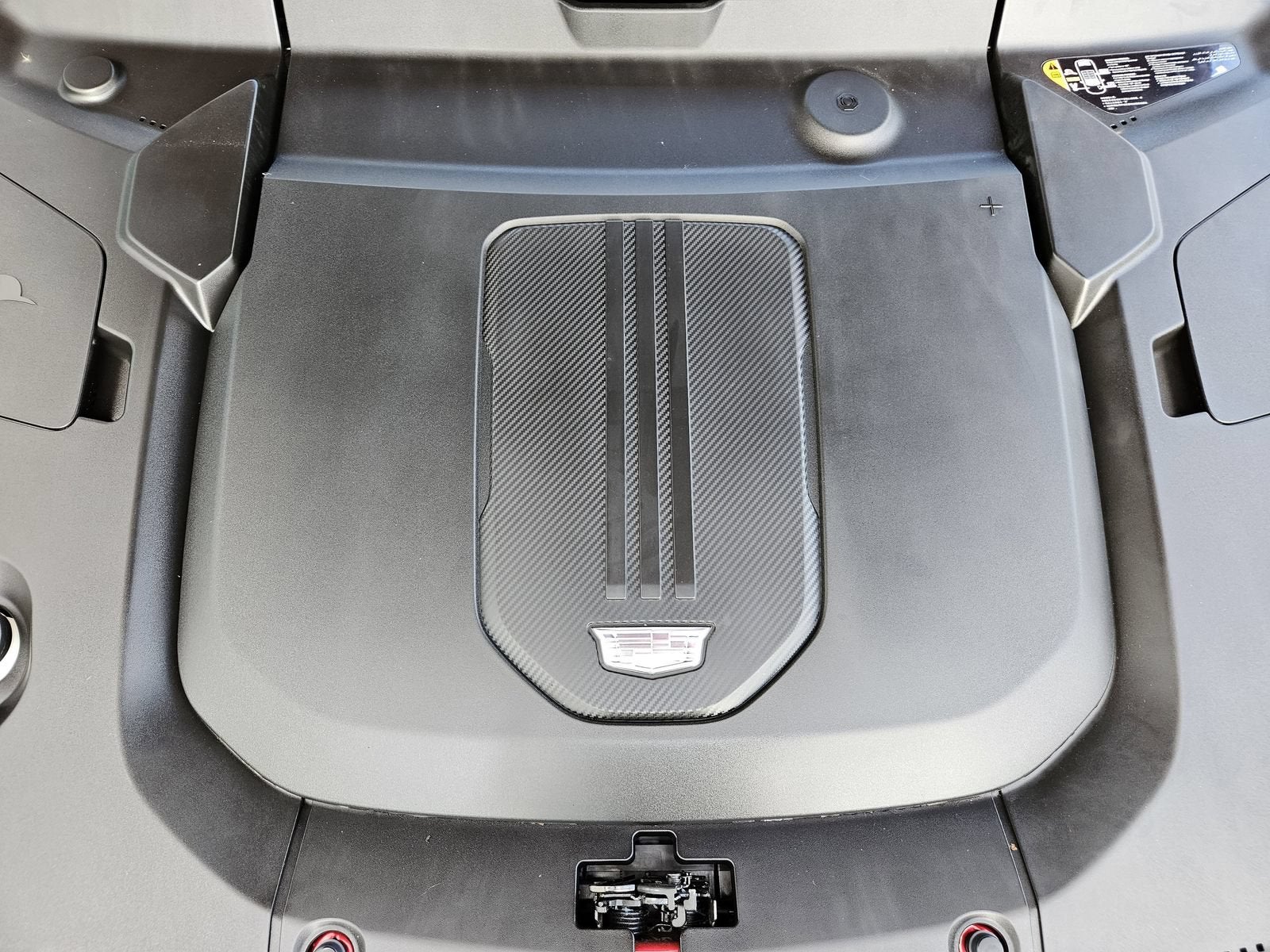 2024 Cadillac LYRIQ Sport 3
