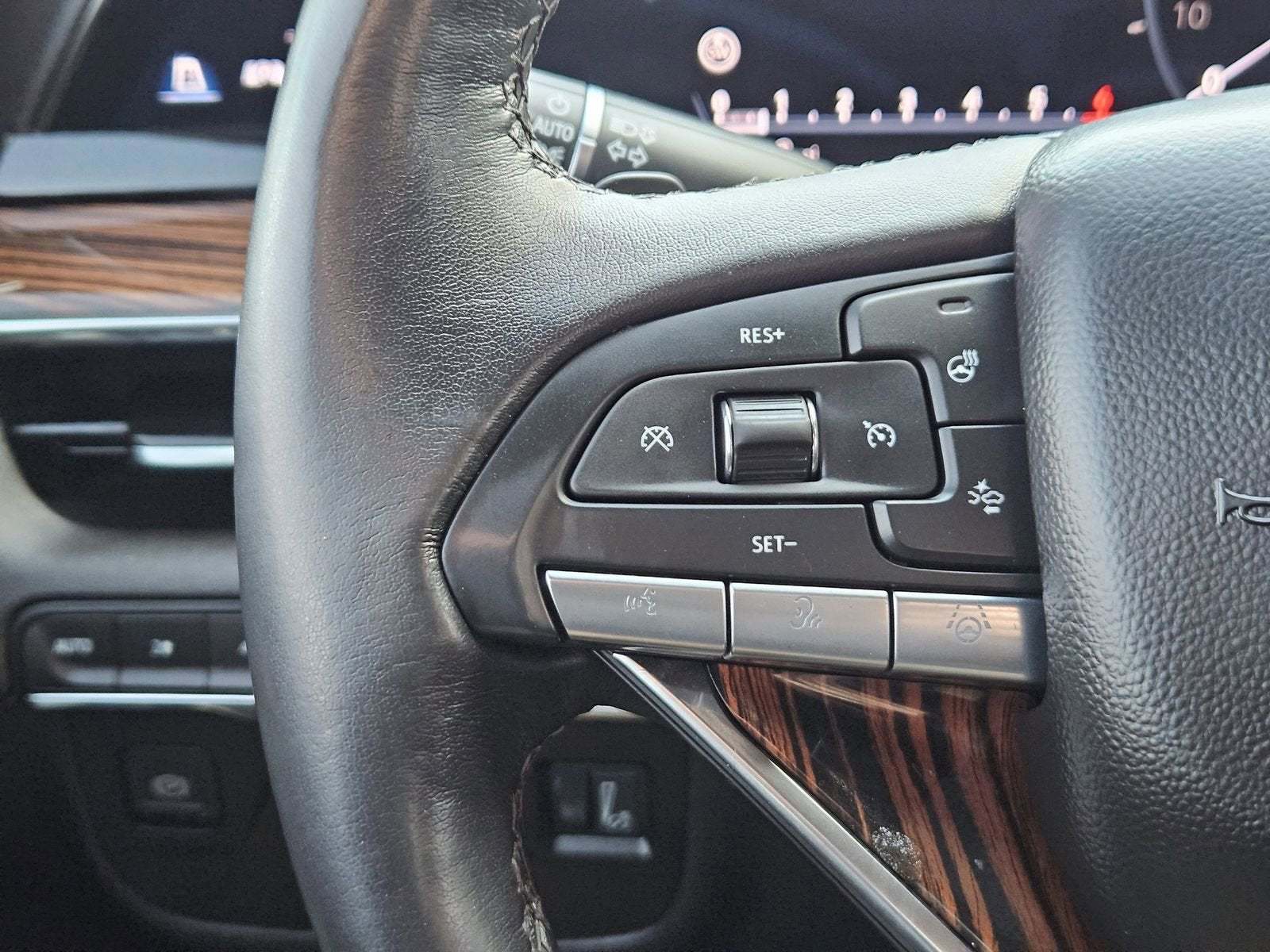 2024 Cadillac Escalade ESV Premium Luxury