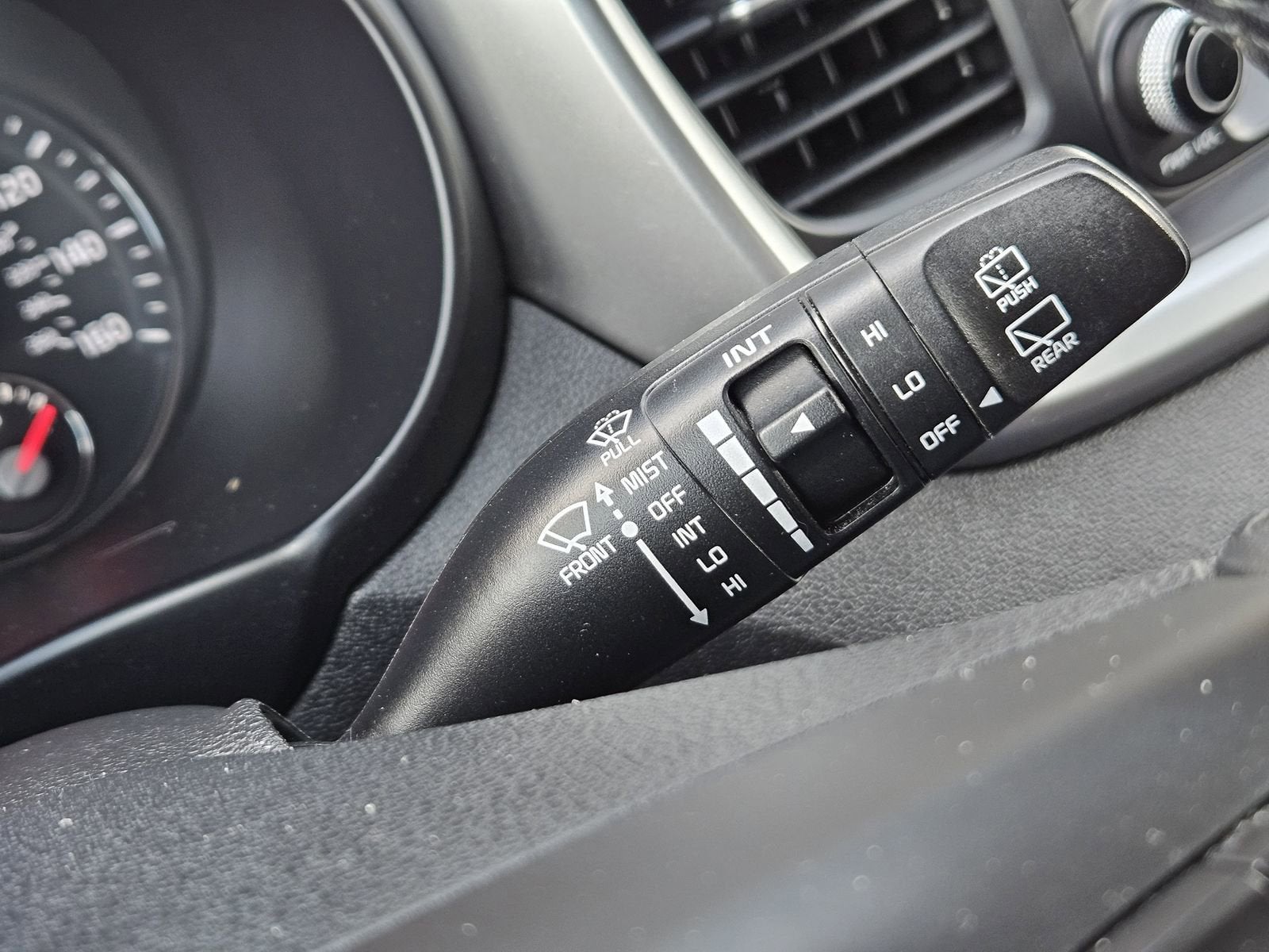 2018 Kia Sorento 2.4L LX