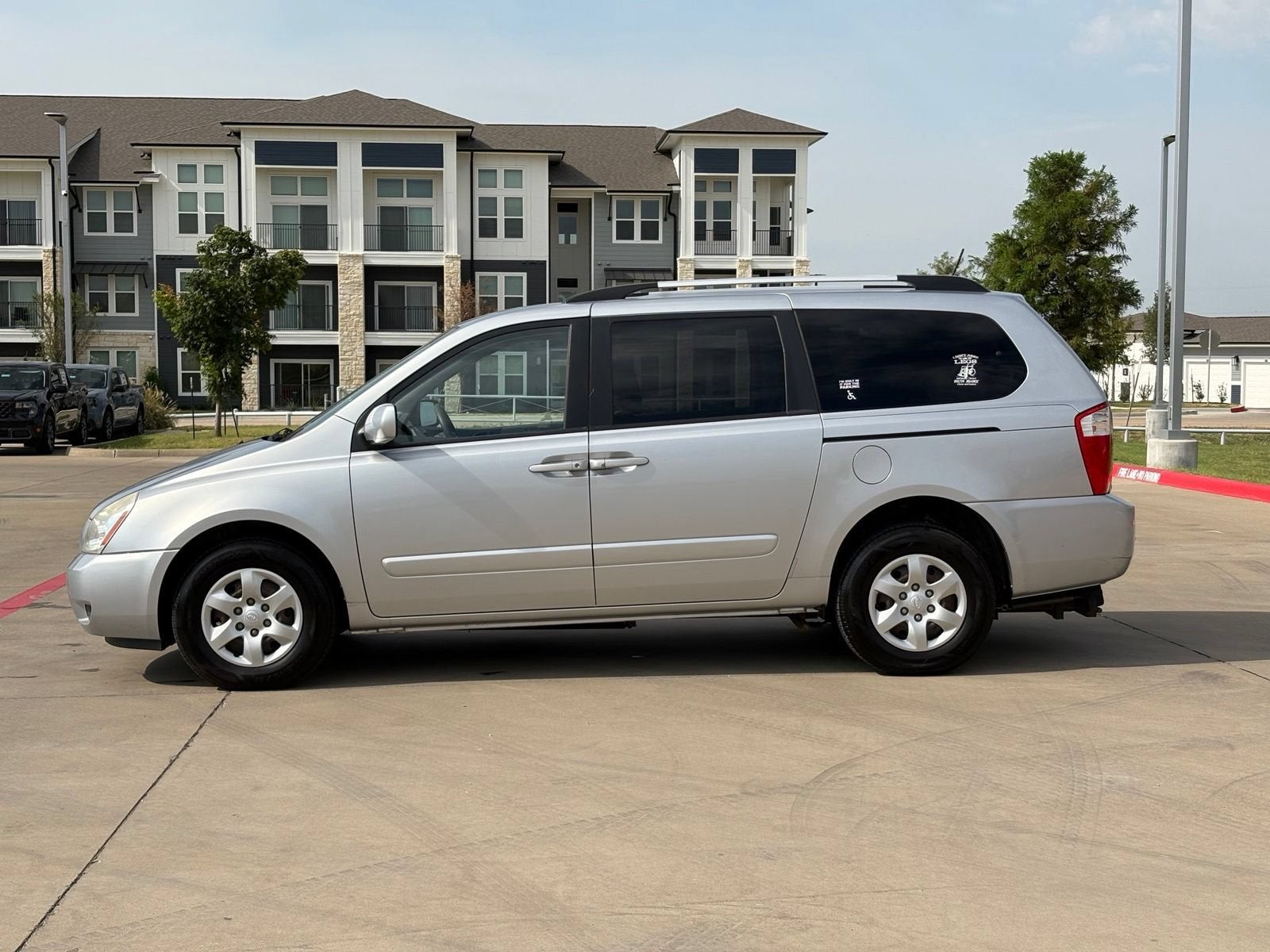 2010 Kia Sedona LX