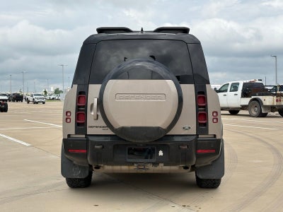 2023 Land Rover Defender 130 X-Dynamic SE
