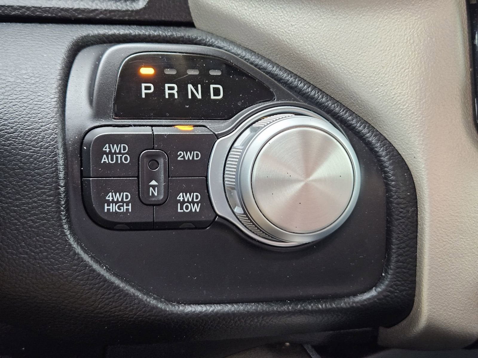 2019 RAM 1500 Laramie Crew Cab 4x4 5'7" Box