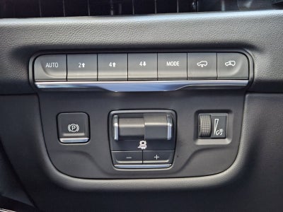 2025 Cadillac Escalade Premium Luxury