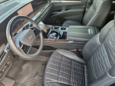 2025 Cadillac Escalade Sport Platinum