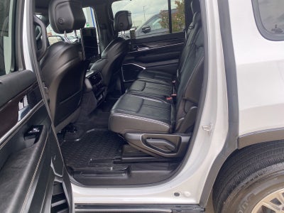 2024 Jeep Wagoneer Base