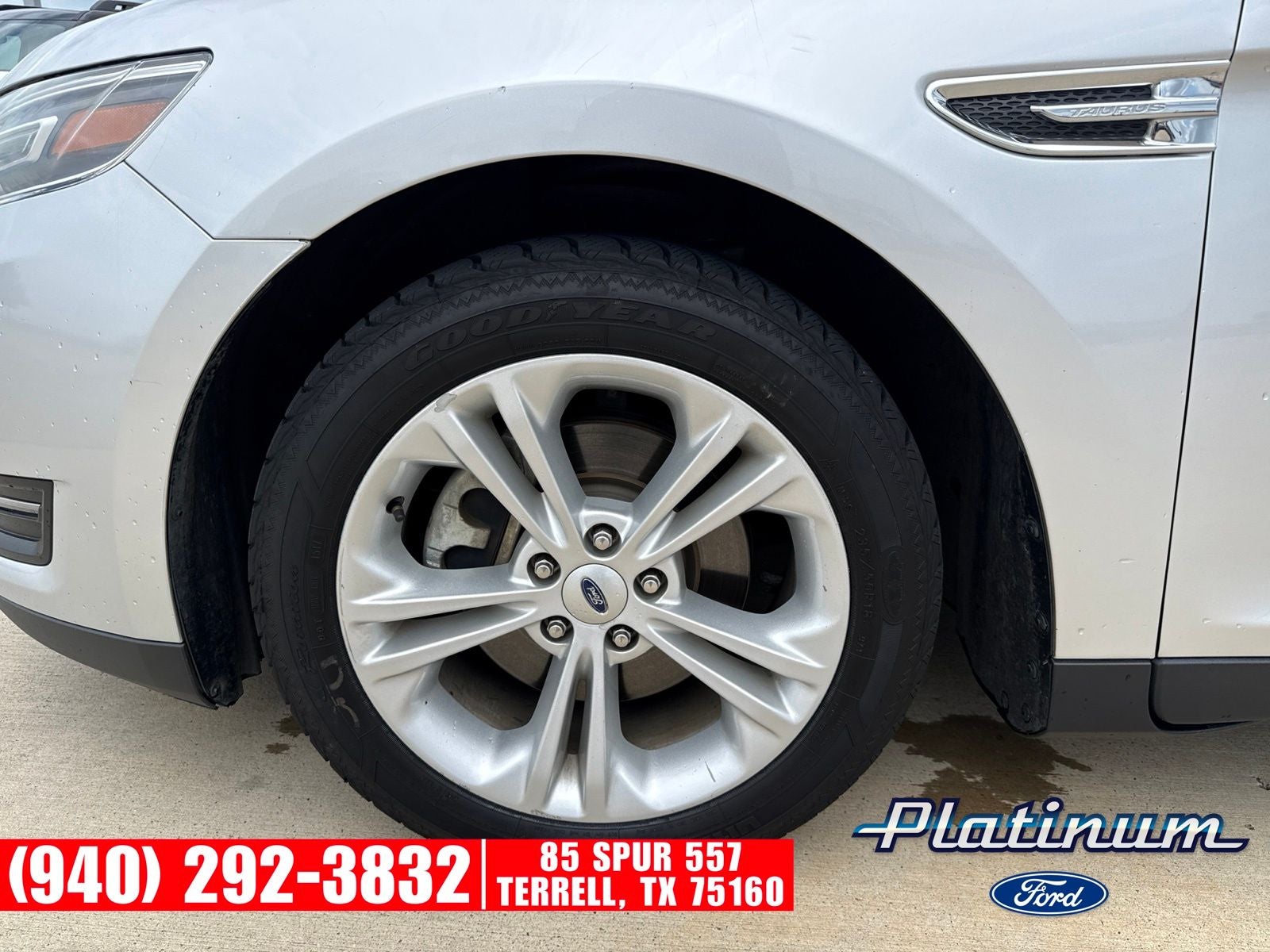 2019 Ford Taurus SEL