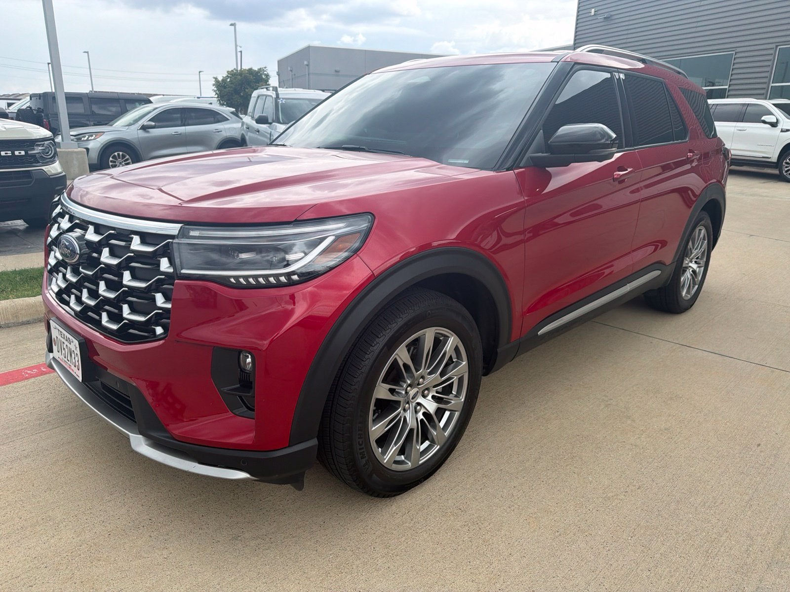 2025 Ford Explorer Platinum