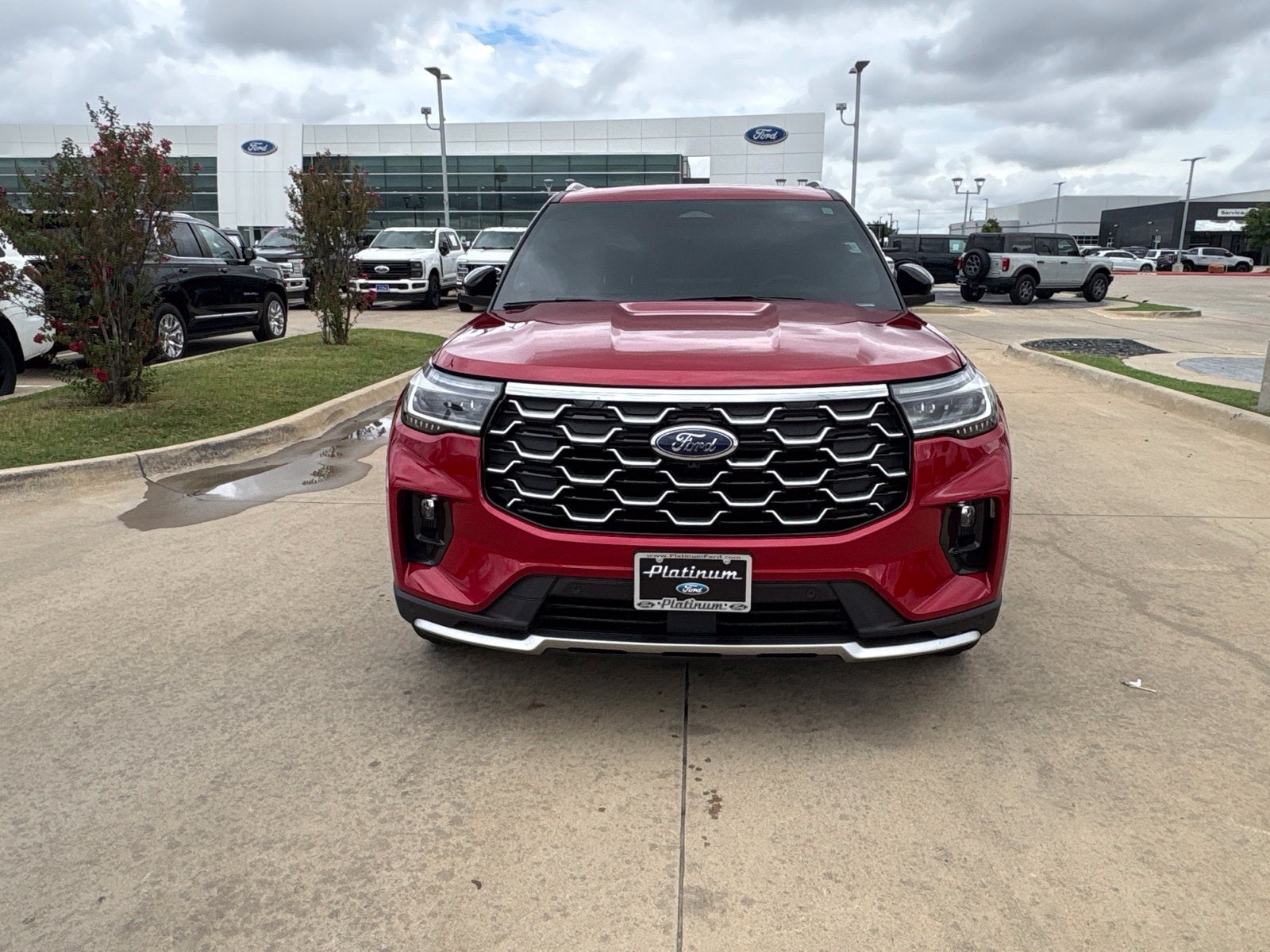 2025 Ford Explorer Platinum