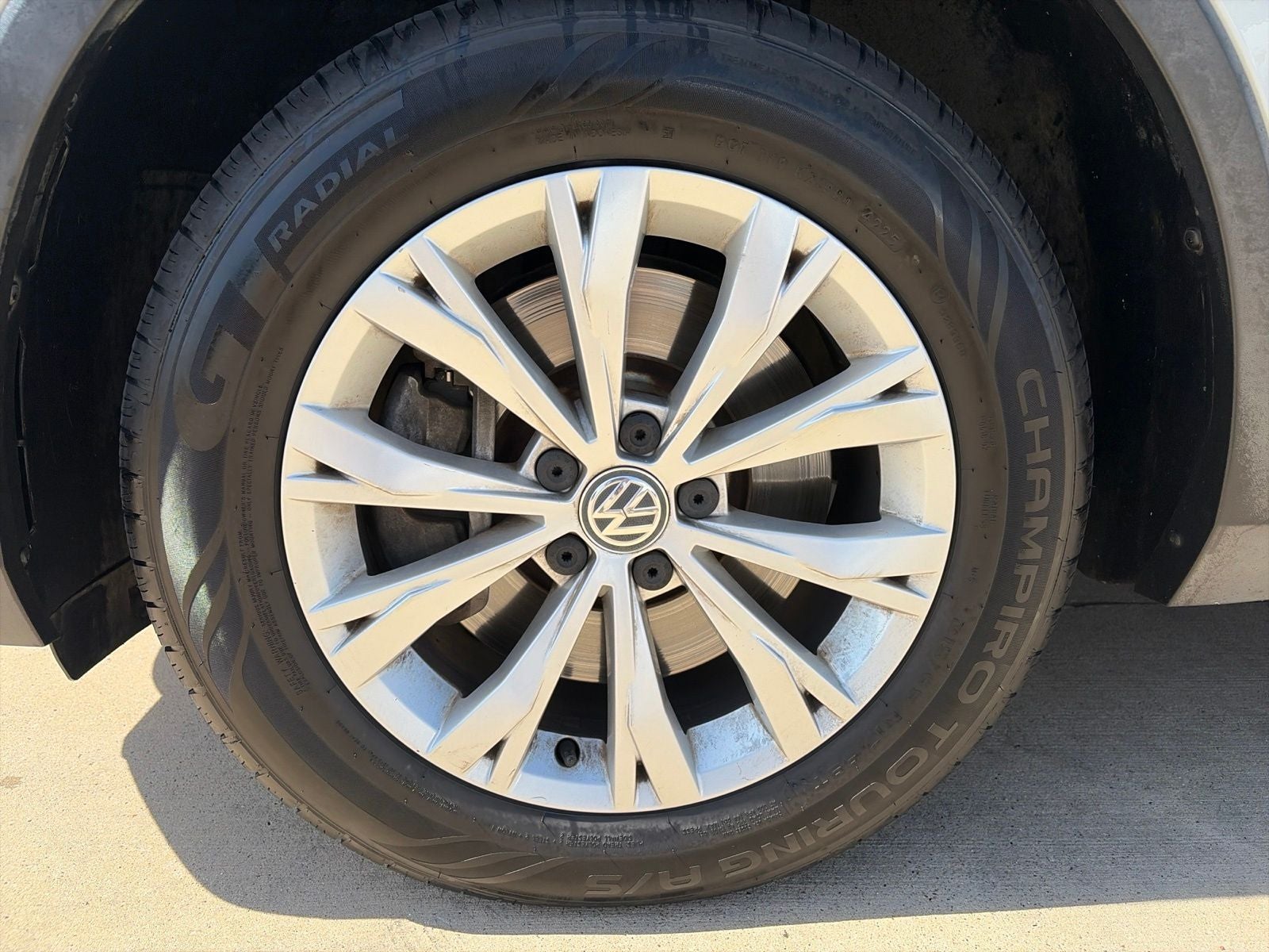 2019 Volkswagen Tiguan 2.0T SE 4Motion